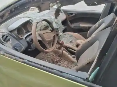 Veículo de Sucata seat ibiza (6j5) reference do ano 2008 alimentado bts