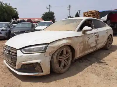 Veículo de Sucata audi a5 sportback (f5a) sport do ano 2021 alimentado det