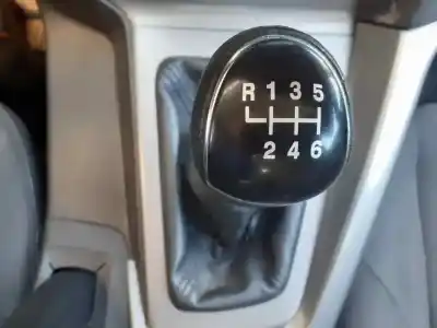 Sloopvoertuig ford focus lim. (cb8) edition van het jaar 2014 aangedreven m1da