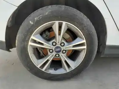 Sloopvoertuig ford focus lim. (cb8) edition van het jaar 2014 aangedreven m1da