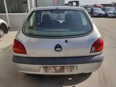 Sloopvoertuig ford fiesta berlina (dx) trend van het jaar 1999 aangedreven j4l