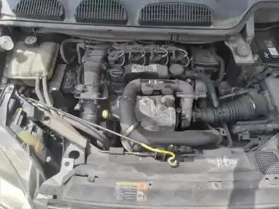 Здавання транспортного засобу ford                                               focus c-max (cap)                                                                                                                                                                                                                                          ambiente (d) року 2003 потужний gbda