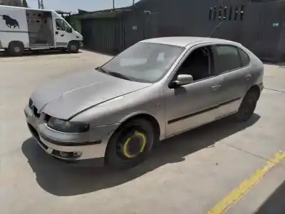 Здавання транспортного засобу seat leon (1m1) sport року 2000 потужний ajq