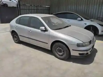 Здавання транспортного засобу seat leon (1m1) sport року 2000 потужний ajq