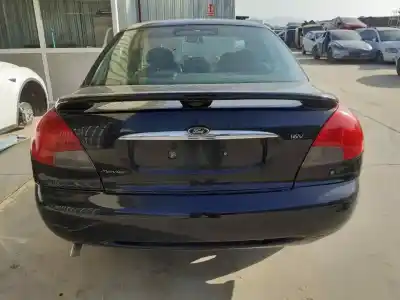 Sloopvoertuig ford mondeo berlina (gd) ghia van het jaar 1999 aangedreven ngd
