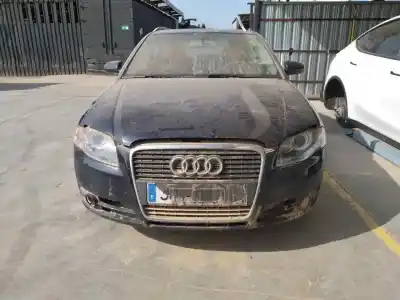 Vehicul casat AUDI A4 AVANT (8E)  al anului 2007 alimentat ASB
