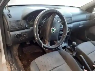 Здавання транспортного засобу skoda octavia berlina (1u2) ambiente року 2001 потужний alh
