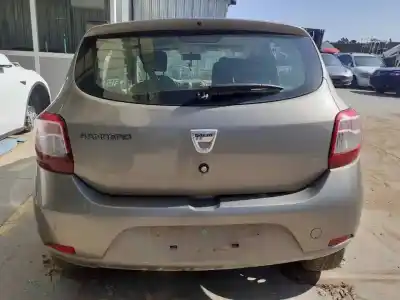Veículo de Sucata dacia sandero essentiel do ano 2013 alimentado d4f732