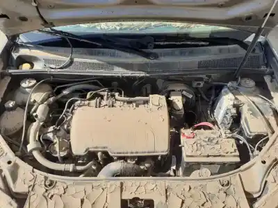 Veículo de Sucata dacia sandero essentiel do ano 2013 alimentado d4f732