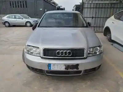 Verschrottungsfahrzeug AUDI A4 BERLINA (8E)  des Jahres 2002 angetrieben ALT