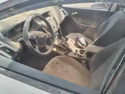 Veicolo di demolizione ford focus lim. (cb8) edition dell'anno 2014 alimentato m1da