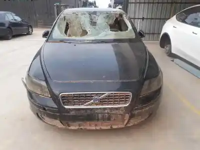 Hurda Aracı VOLVO S40 BERLINA  Yılın 2006 güçlü D4204T