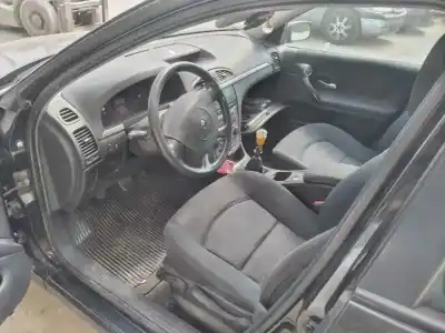 Scrapping Vehicle renault laguna ii (bg0) confort dynamique of the year 2006 powered f9q17