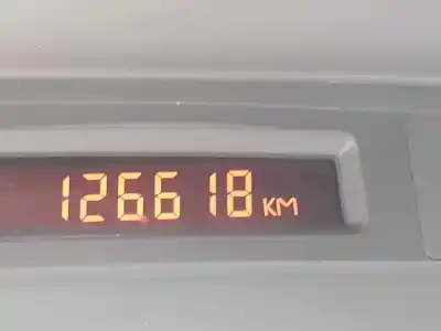 Здавання транспортного засобу renault laguna (b56) 1.8 16v rt року 2000 потужний f4pa7