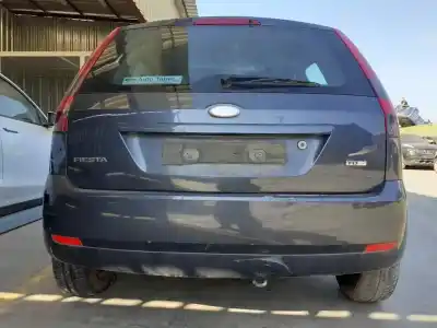 Здавання транспортного засобу ford fiesta (cbk) ghia року 2003 потужний f6ja