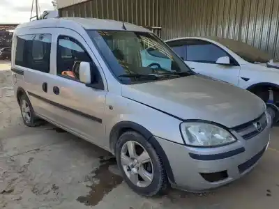 Veicolo di demolizione opel combo tour dell'anno 2005 alimentato z13dt