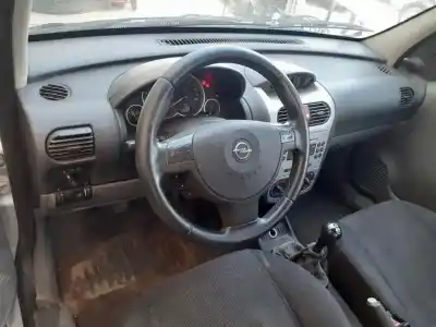 Veicolo di demolizione opel combo tour dell'anno 2005 alimentato z13dt