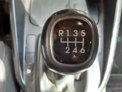 Veículo de Sucata kia carens ( ) concept do ano 2013 alimentado d4fd