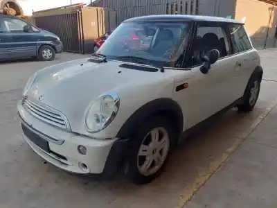 Scrapping Vehicle bmw mini (r50,r53) one of the year 2006 powered w10b16a