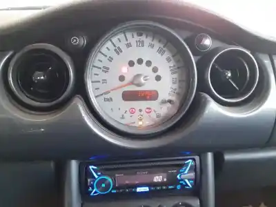 Scrapping Vehicle bmw mini (r50,r53) one of the year 2006 powered w10b16a