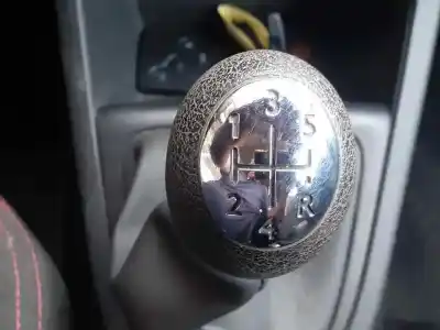 Veículo de Sucata renault clio iv authentique do ano 2014 alimentado d4fd7