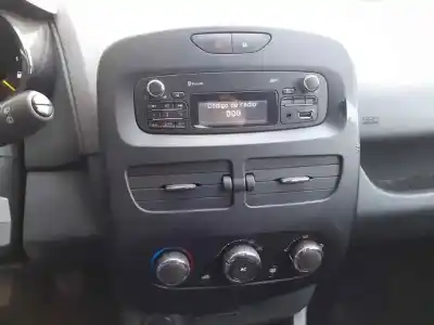 Veículo de Sucata renault clio iv authentique do ano 2014 alimentado d4fd7