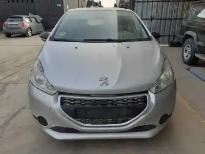 Veículo de Sucata PEUGEOT 208 Business Line do ano 2014 alimentado 8H01 / 8HR