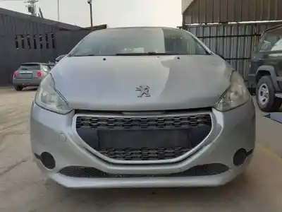 Veículo de Sucata peugeot 208 business line do ano 2014 alimentado 8h01 / 8hr