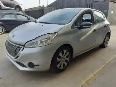Veículo de Sucata peugeot 208 business line do ano 2014 alimentado 8h01 / 8hr