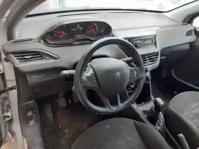 Veículo de Sucata peugeot 208 business line do ano 2014 alimentado 8h01 / 8hr