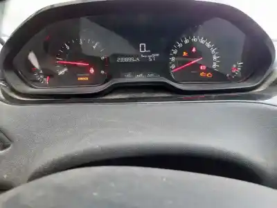 Veículo de Sucata peugeot 208 business line do ano 2014 alimentado 8h01 / 8hr