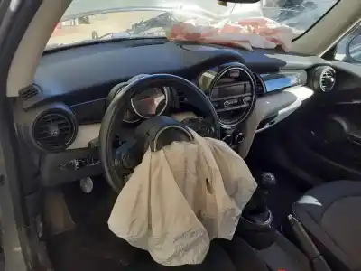 Veículo de Sucata mini mini (f56) one d do ano 2017 alimentado b37c15a