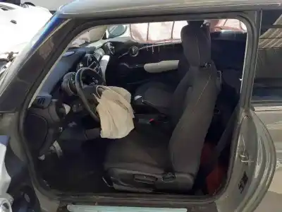 Veículo de Sucata mini mini (f56) one d do ano 2017 alimentado b37c15a