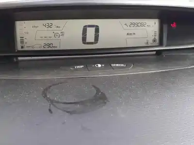 Veículo de Sucata citroen c4 coupe vts do ano 2005 alimentado rhr