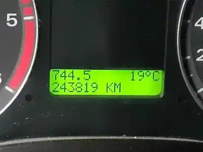 Veículo de Sucata ford focus c-max (cap) trend (d) do ano 2004 alimentado g8da