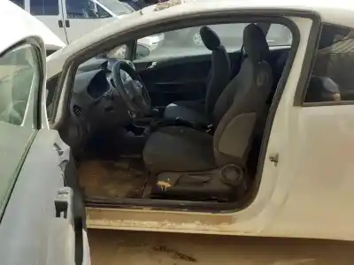 Veículo de Sucata opel corsa d expression do ano 2013 alimentado a13dtc