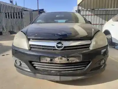 Veículo de Sucata opel astra gtc cosmo do ano 2005 alimentado z19dt