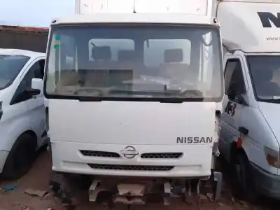 Scrapping Vehicle nissan atleon 110 of the year 2000 powered bd30