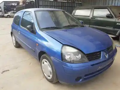 Veicolo di demolizione renault clio ii fase ii (b/cb0) confort expression dell'anno 2005 alimentato k9ka7