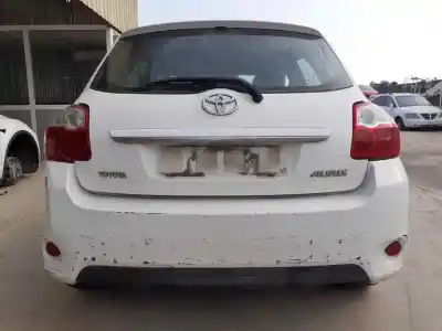 Veículo de Sucata toyota auris active do ano 2011 alimentado 1ndtv