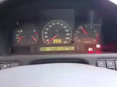 Здавання транспортного засобу volvo c70 cabriolet 2.4 t року 2001 потужний b5244t