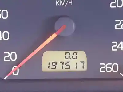 Здавання транспортного засобу volvo c70 cabriolet 2.4 t року 2001 потужний b5244t