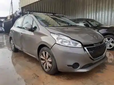 Veículo de Sucata peugeot 208 active do ano 2013 alimentado 