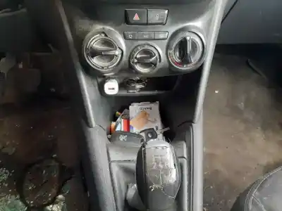 Veículo de Sucata peugeot 208 active do ano 2013 alimentado 