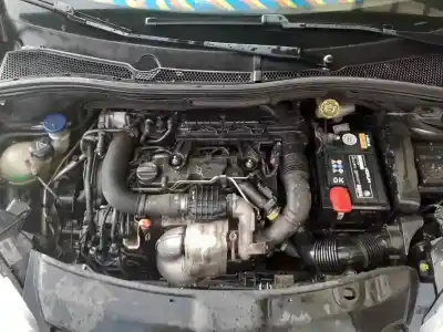 Veículo de Sucata peugeot 208 active do ano 2013 alimentado 