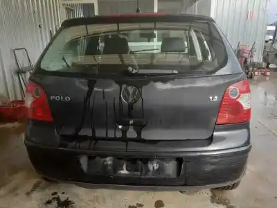 Véhicule à la ferraille volkswagen polo (9n1) trendline de l'année 2004 alimenté bky