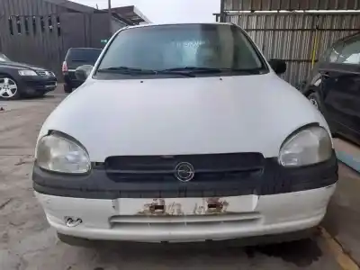 Véhicule à la ferraille OPEL CORSA B  de l'année 1997 alimenté X12SZ
