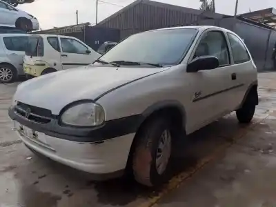 Véhicule à la ferraille opel corsa b twist de l'année 1997 alimenté x12sz