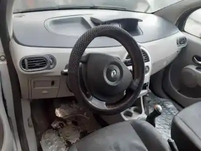 Veicolo di demolizione renault modus confort dynamique dell'anno 2005 alimentato k9kj7