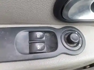 Veicolo di demolizione renault modus confort dynamique dell'anno 2005 alimentato k9kj7